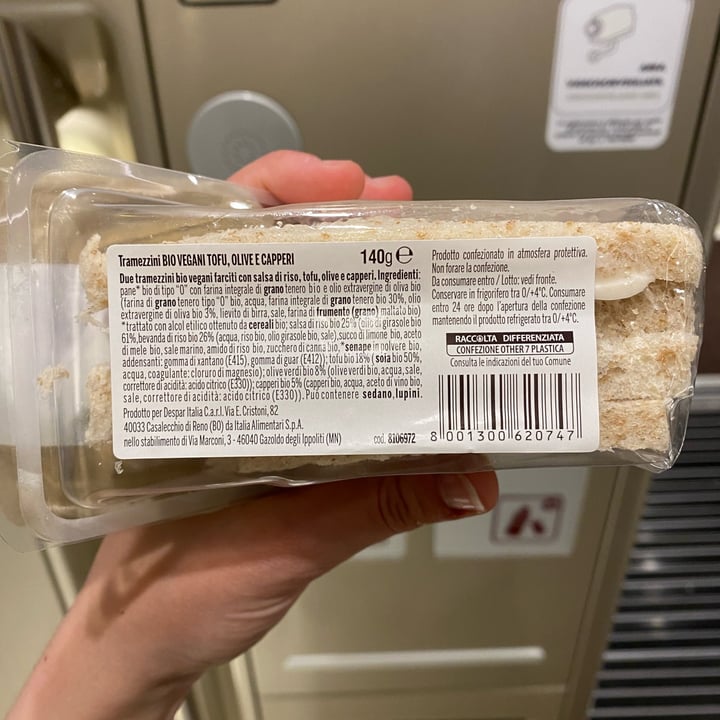 review photo of Despar Veggie Tramezzino tofu olive e capperi shared by @rossafeltra on 17 Apr 2022 - review