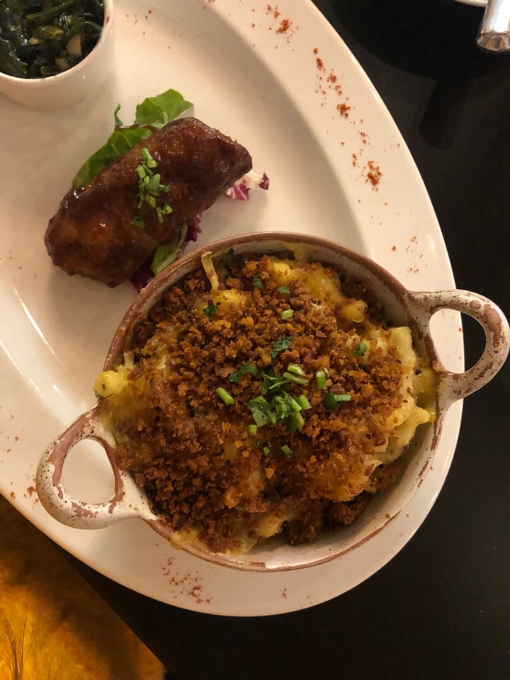 photo of Unity Diner Epic Mac & Cheese shared by @poisedwithplants on  15 Feb 2019 - review