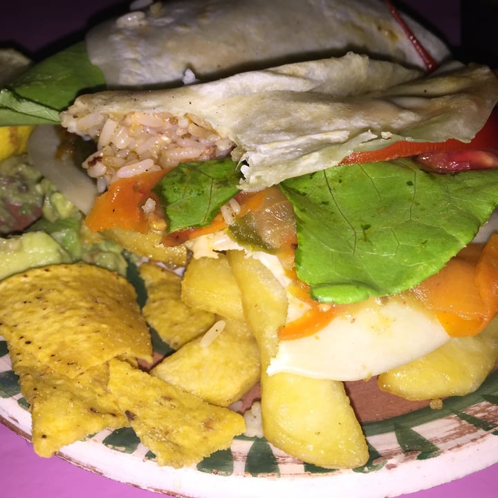 photo of la Guadalupana Tacos vegetarianos shared by @victoriagiron on  08 Feb 2021 - review