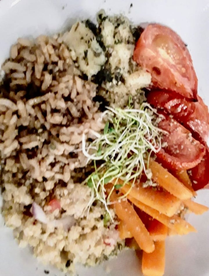 photo of Marcopolo Freelife Tabule De Quinoa Y Arroz Negro shared by @noeliachavez10 on  31 Jan 2020 - review