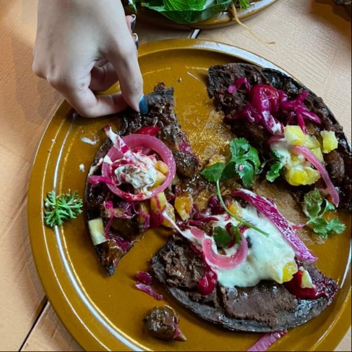 photo of Oleada Plant Based Taco Pastor shared by @claritaoscurita on  04 Jun 2021 - review