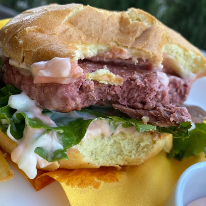 photo of Sopra la panca burger fai da te shared by @whatthefuck on  02 Aug 2022 - review