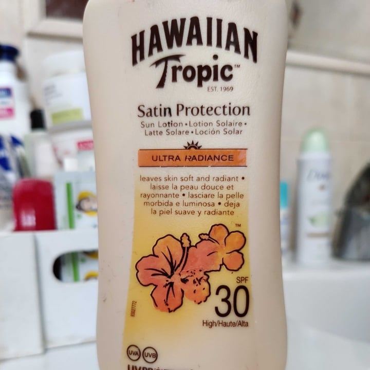 photo of Hawaiian Tropic Satin Protection SPF 30 shared by @martinas on  30 Nov 2021 - review