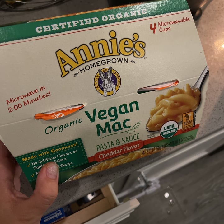 photo of Annie’s Organic Vegan Mac Microwavable Cheddar Flavor shared by @lovinflorida on  30 Aug 2021 - review