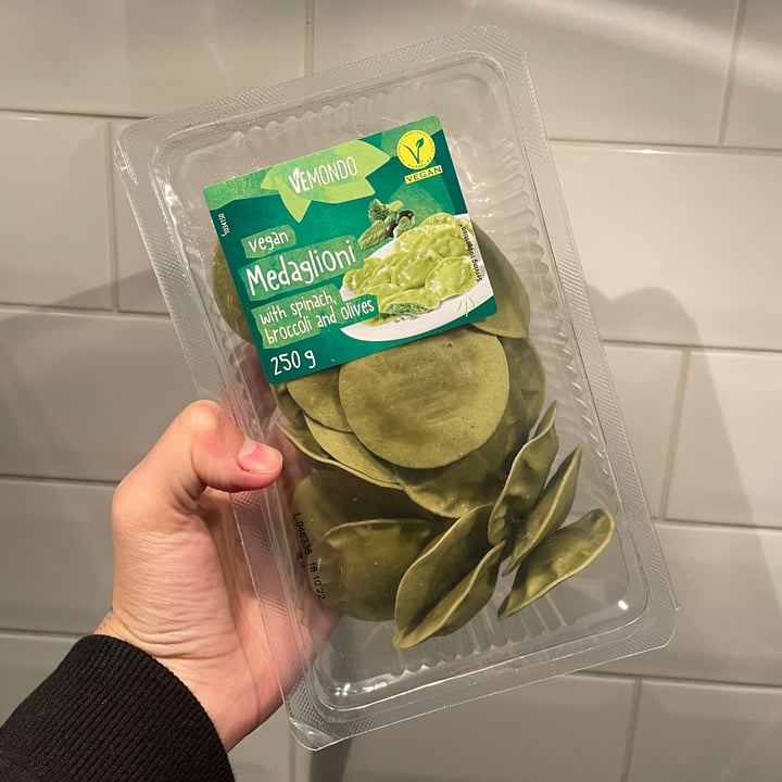 review photo of Vemondo Ravioli Spinach Brocolis Olives shared by @anaaragon on 27 Sep 2022 - review