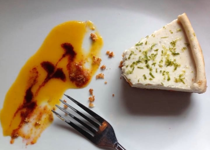 review photo of The Cafe Key Lime Cheesecake shared by @lisaw on 18 Dec 2019 - review