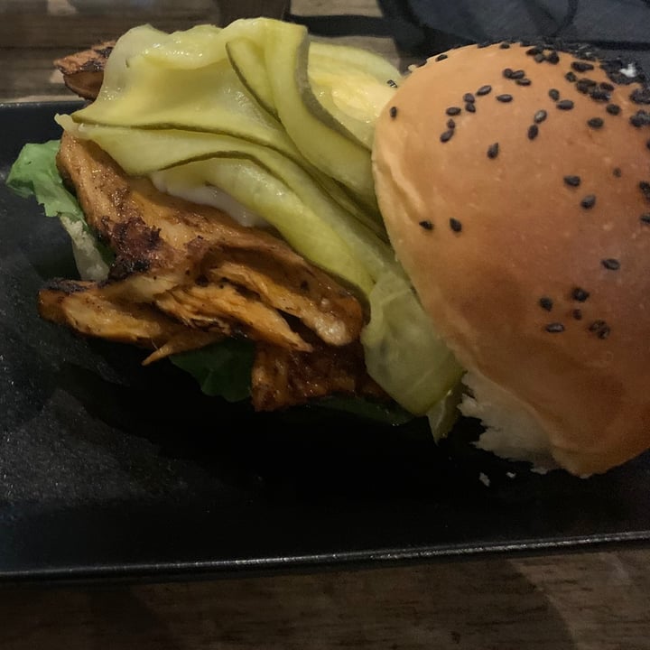 photo of Hudsons The Burger Joint (Stellenbosch) Frontliner Worker Burger shared by @bookelly8 on  23 Jan 2021 - review