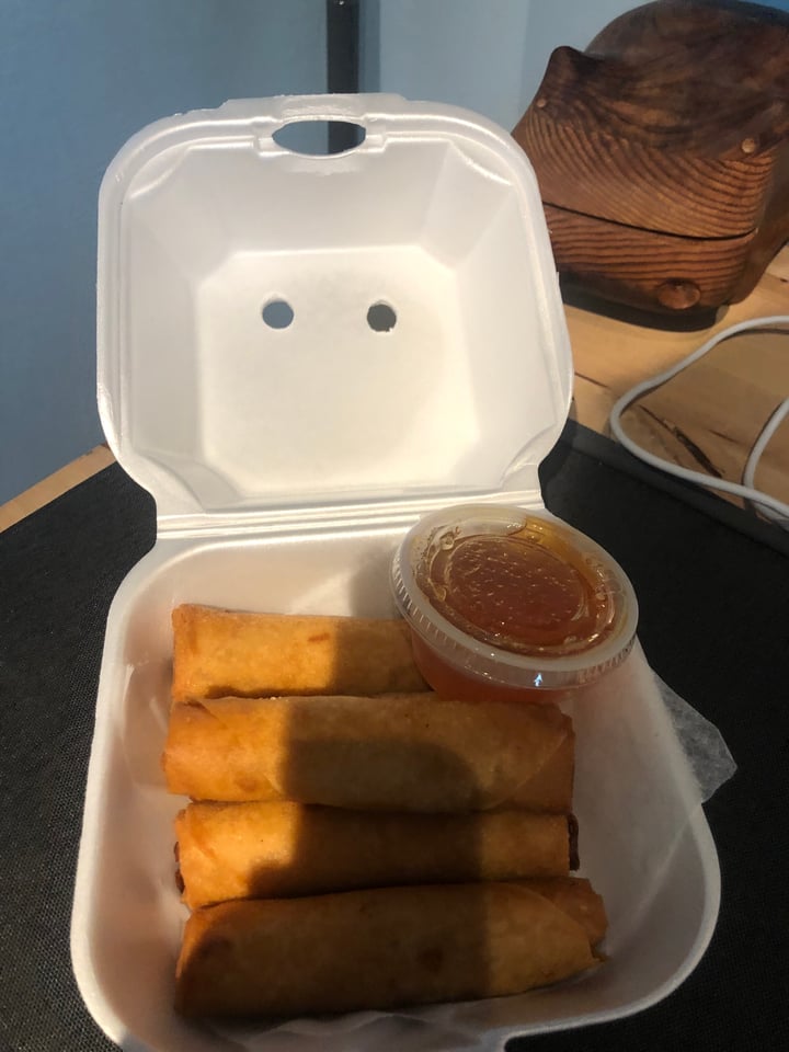 photo of Happy Thai Restaurant Fried Spring Rolls shared by @nisharespect on  03 Jul 2022 - review
