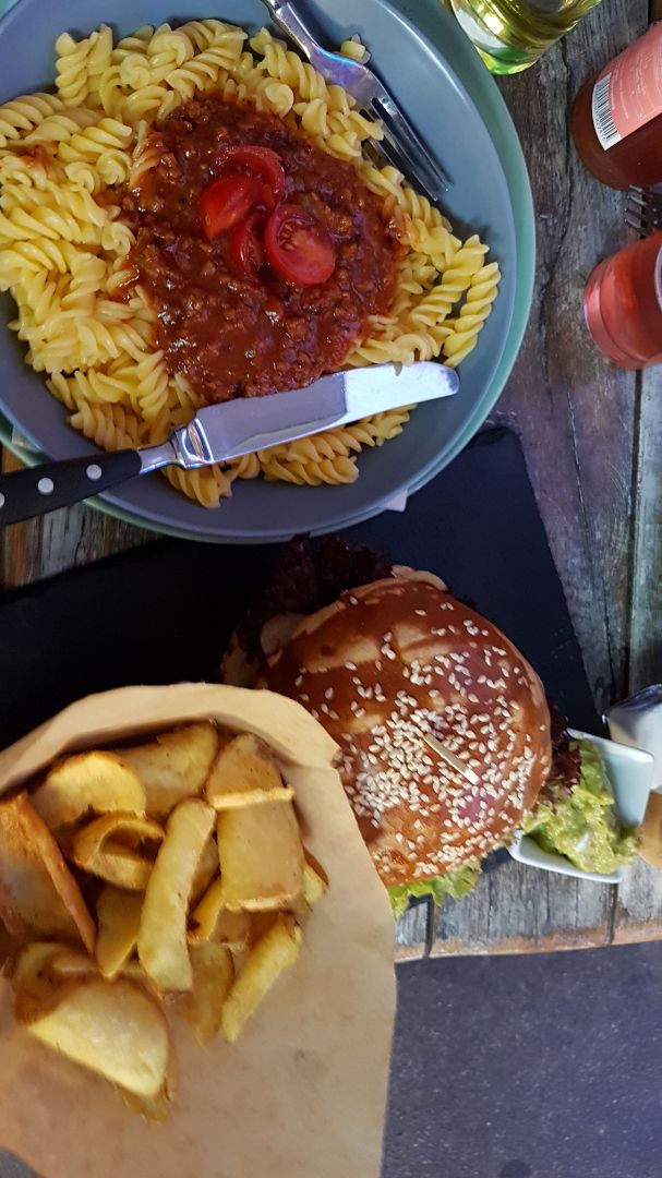 photo of Veggiezz Farmers Burger shared by @tomatocat on  16 Apr 2020 - review