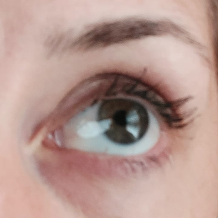 review photo of Covergirl Lash Blast Clean Volume Mascara shared by @mikvegan on 01 Jul 2022 - review