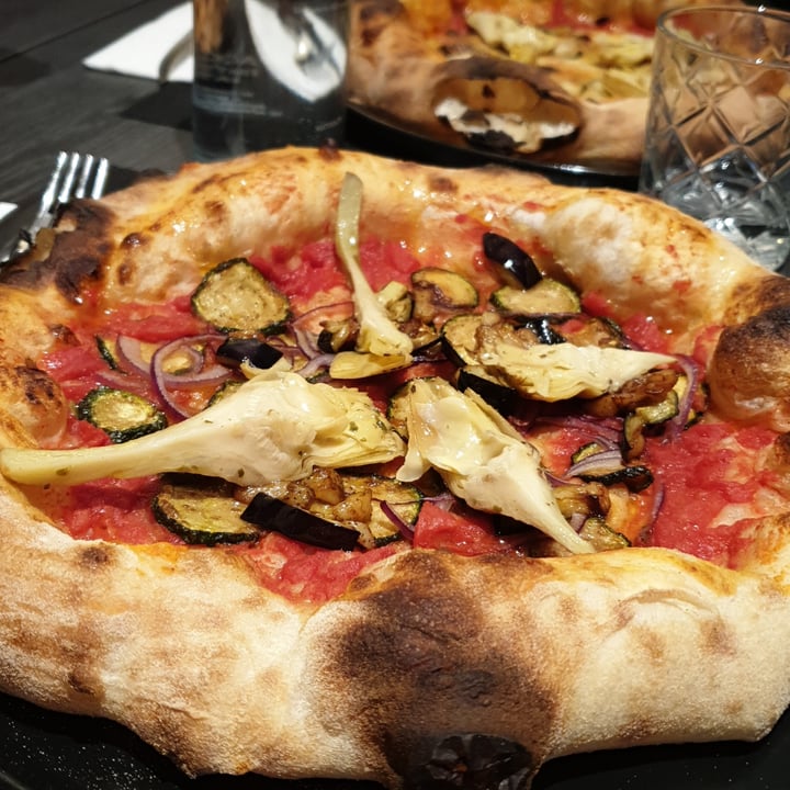 photo of Pizzeria "I Partenopei" Brescia Ortovegan shared by @emceejay on  14 May 2022 - review