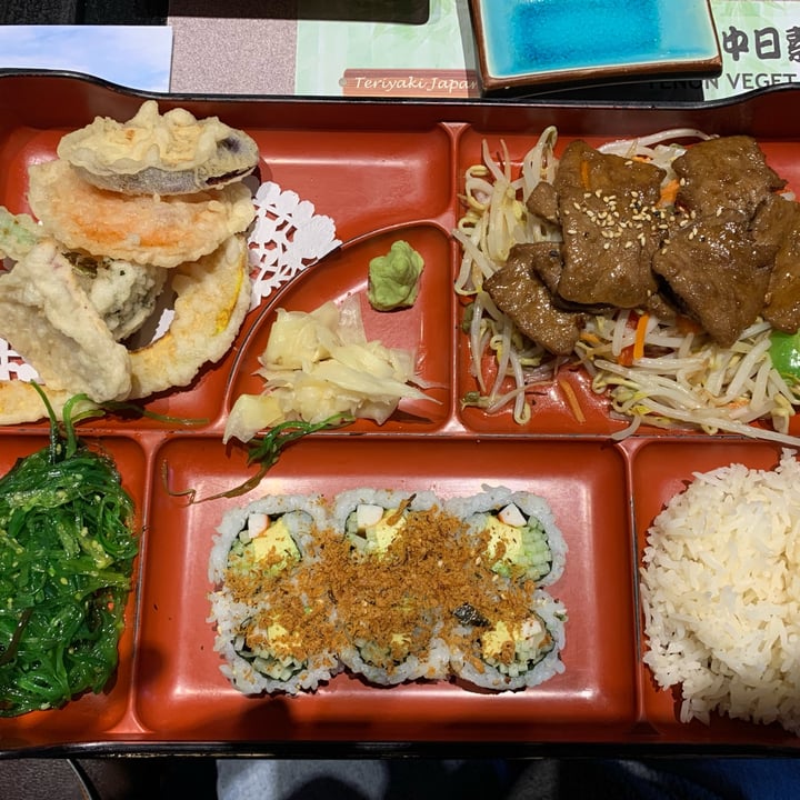 photo of Tenon Vegetarian Cuisine Combo A Tray shared by @leeng on  23 Apr 2022 - review
