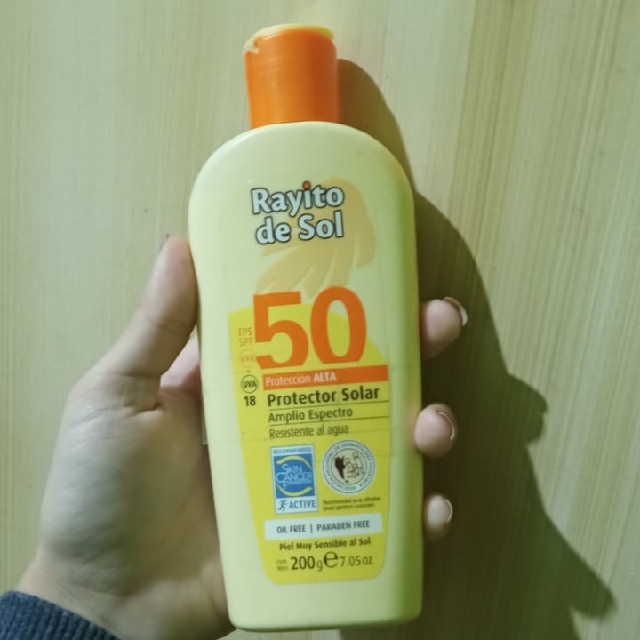 photo of Rayito de Sol Protector Solar Factor 50 UVA 18 shared by @linavegan on  07 Jun 2020 - review