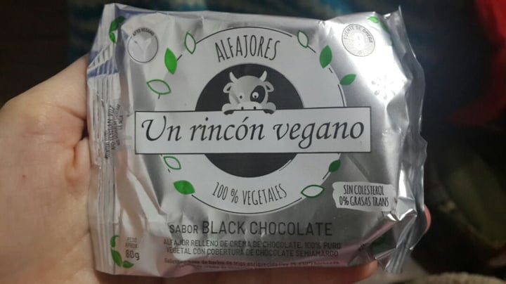 photo of Un Rincón Vegano Alfajor Chocolate shared by @caronoel on  30 Aug 2019 - review