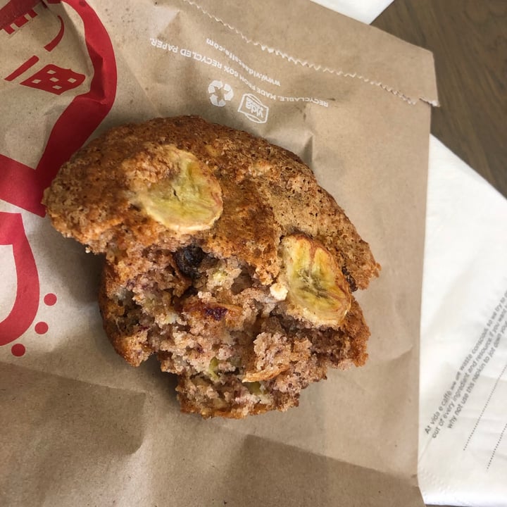 photo of Vida E Caffé Banana Date Nut Butter Muffin shared by @vexedsnowflake on  10 Jun 2021 - review