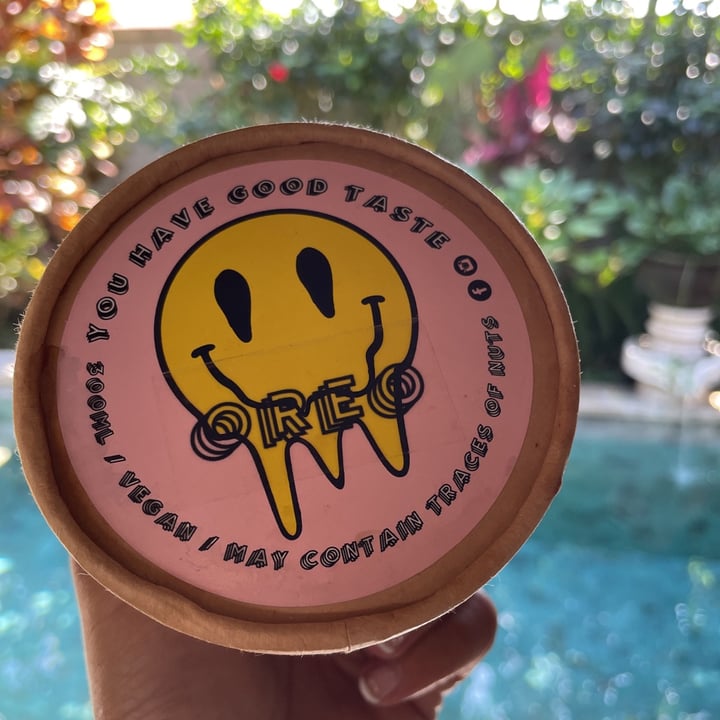 photo of Mad Pops Bali Oreo Vegan ice cream tub shared by @wiiiiza on  26 Jul 2021 - review