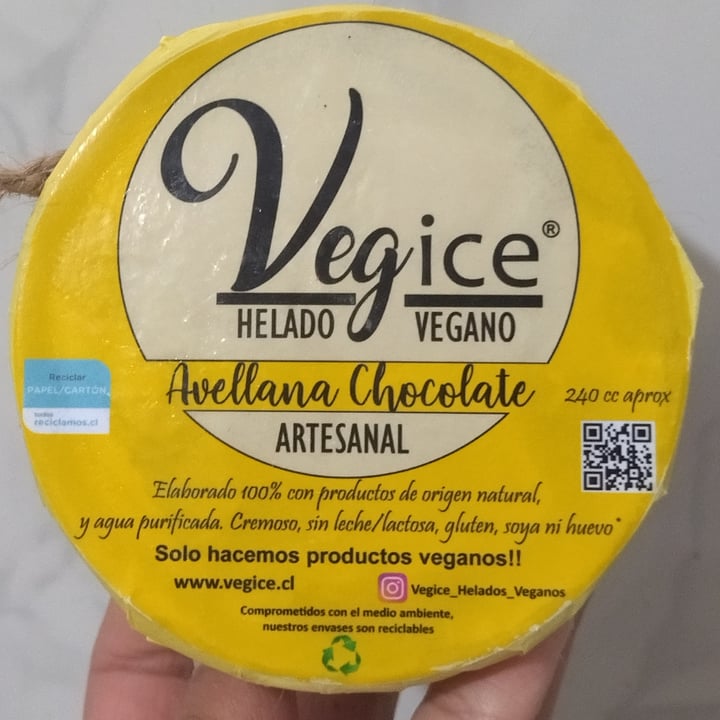 photo of VegIce Helado Avellana Chocolate shared by @camilix on  03 Jun 2022 - review