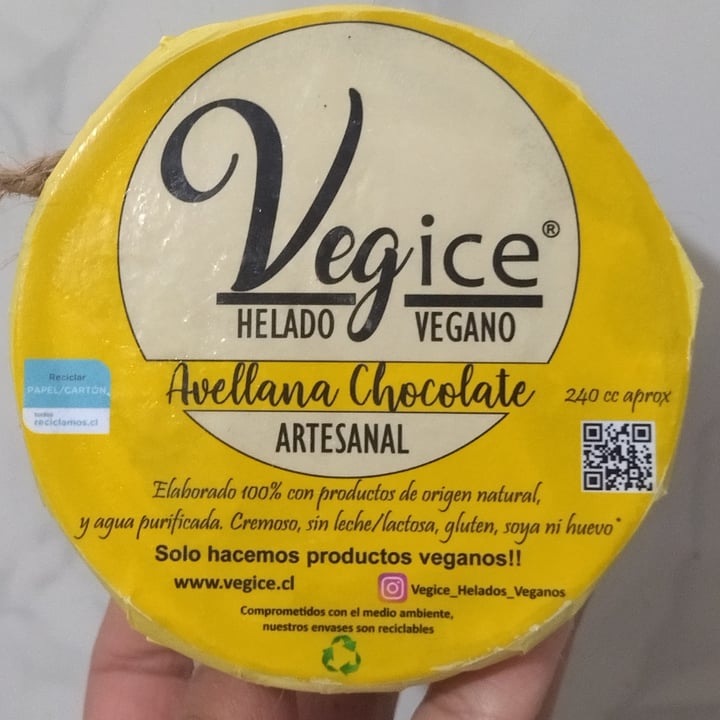 review photo of VegIce Helado Avellana Chocolate shared by @camilix on 03 Jun 2022 - review