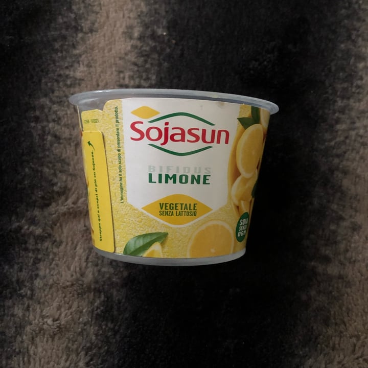 photo of Sojasun Bifidus Yogurt al Limone shared by @diddikong98 on  22 Jun 2022 - review