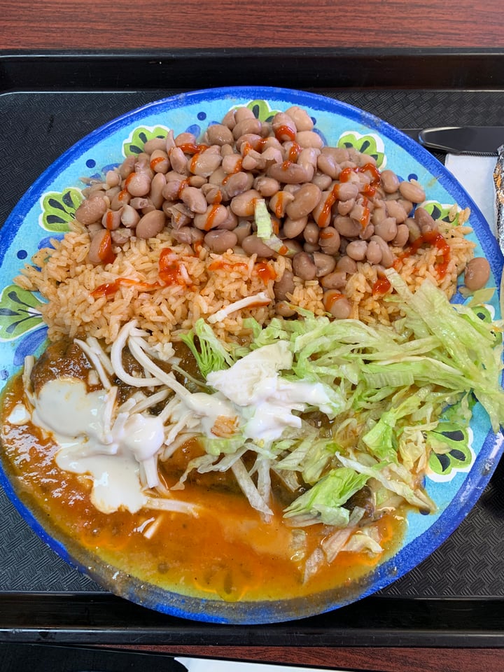 review photo of Veganos Kitchen Chili Relleno Plate shared by @healthy808 on 04 Sep 2019 - review