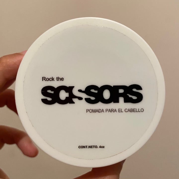 photo of Rock the Scissors Pomada Para El Cabello shared by @anacasillas on  22 Nov 2020 - review