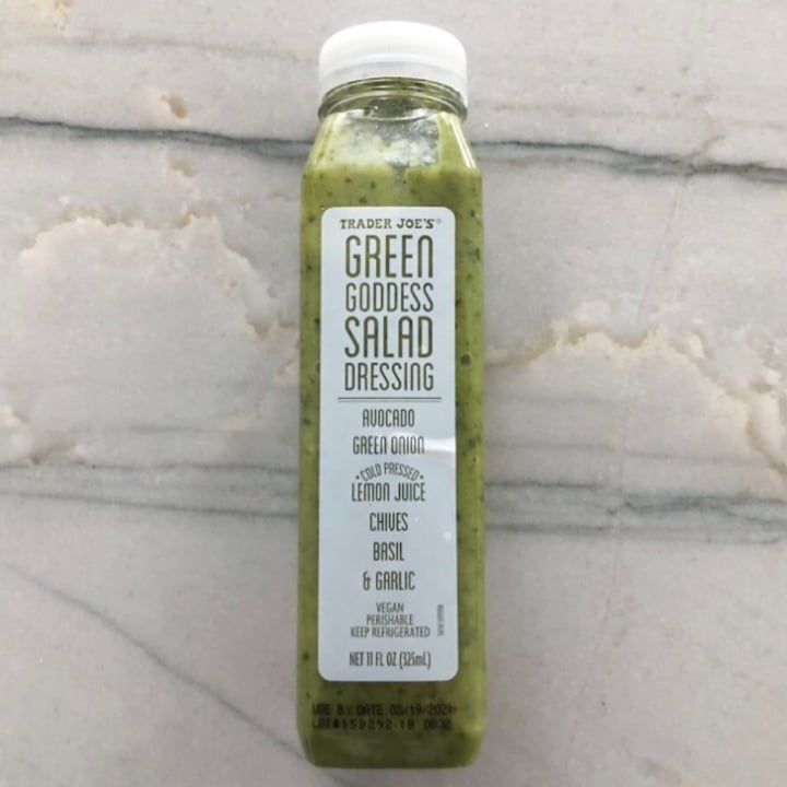 review photo of Trader Joe's Green Goddess Dressing shared by @noelleee on 13 Feb 2021 - review