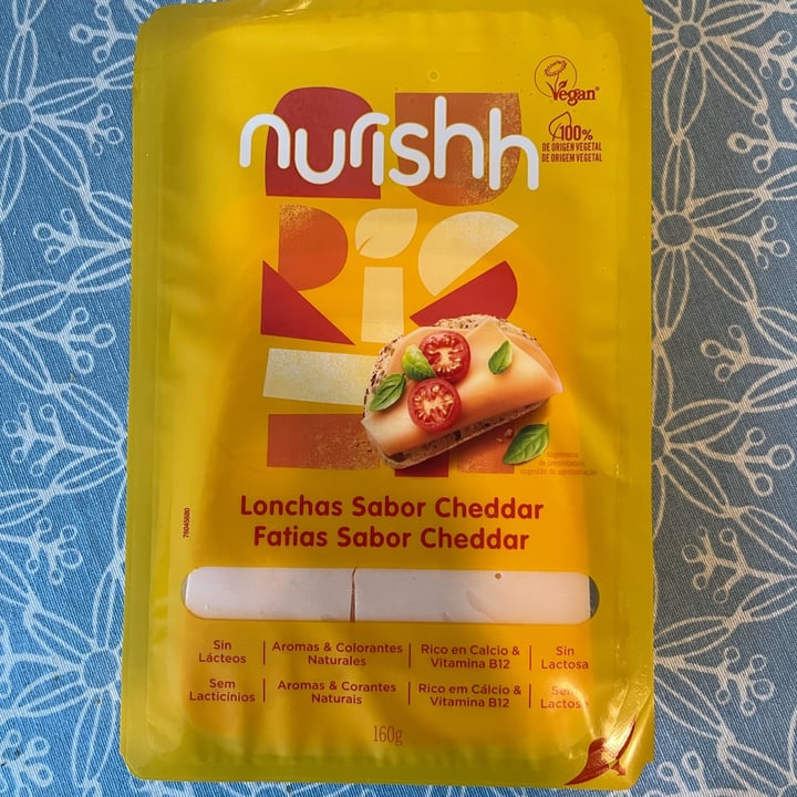 review photo of Nurishh Cheddar Slices shared by @luispimenta on 16 Aug 2022 - review