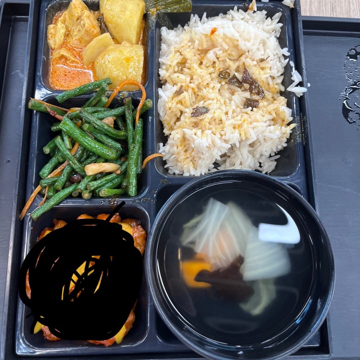 photo of Green dot Bento Set shared by @flexivegan on  30 Apr 2022 - review