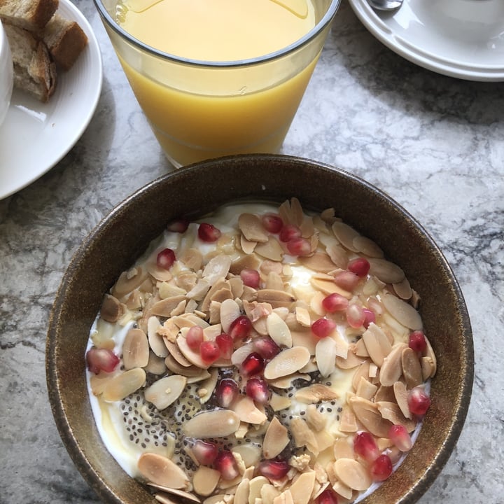 review photo of Bedrock Origin Chia Yogurt Power Bowl shared by @justanotherveggie on 27 Dec 2021 - review