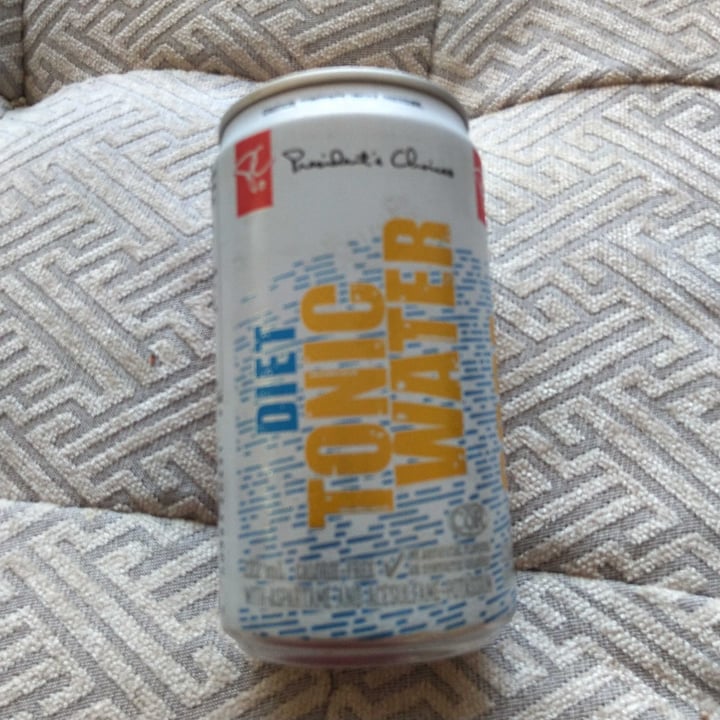 review photo of President's Choice Diet tonic water shared by @clutteredcat on 30 Jun 2021 - review