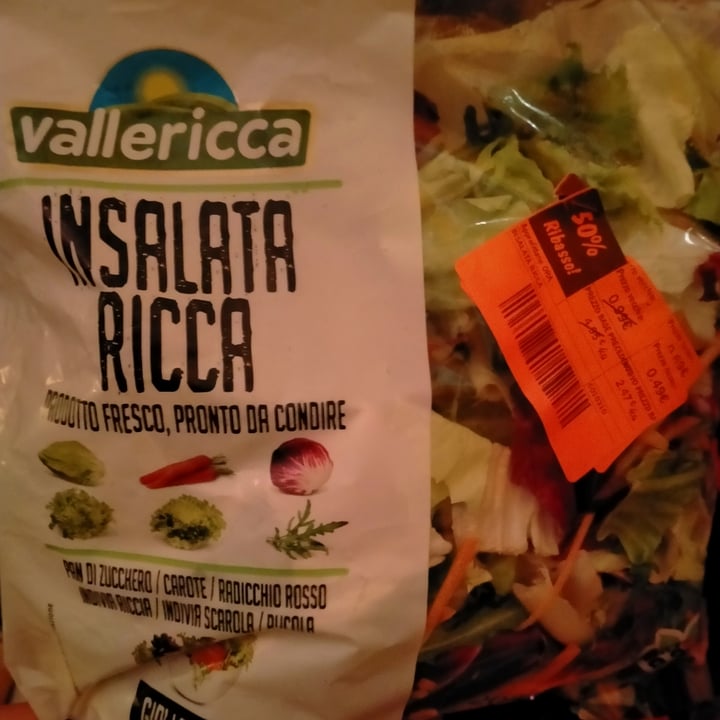 photo of Vallericca Insalata mista shared by @claavit on  22 Jan 2023 - review