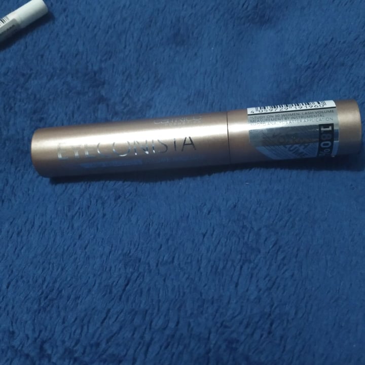 photo of Catrice Cosmetics Eyeconista máscara shared by @vero22 on  01 Apr 2020 - review