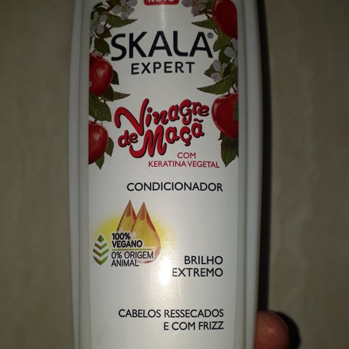 review photo of Skala Condicionador com vinagre de maçã shared by @claudiafialka on 06 Oct 2022 - review