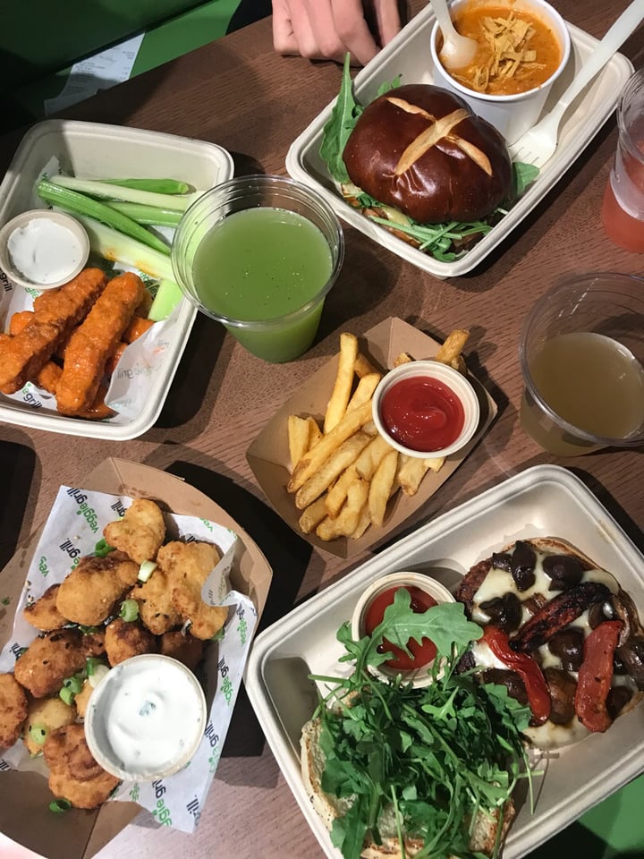 review photo of Veggie Grill Luxe Burger shared by @susie on 15 Sep 2018 - review