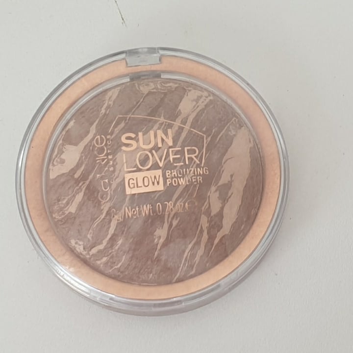 Catrice Cosmetics Sun Lover Glow Bronzing Powder Review | abillion