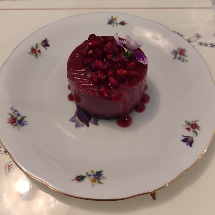 review photo of Sementis Cheesecake Crudista Al Melograno shared by @lenticchia89 on 18 Dec 2021 - review