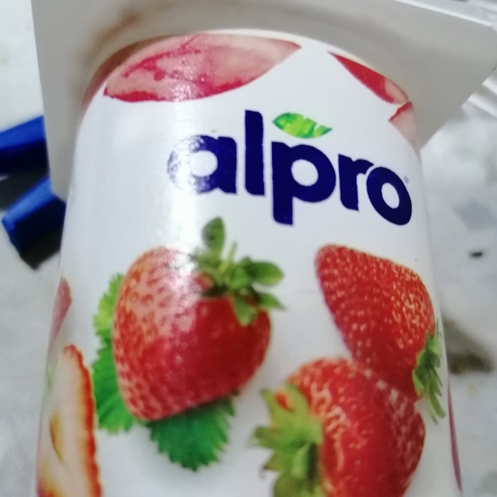 photo of Alpro Strawberry Yogurt shared by @joaopuga on  08 Jun 2020 - review