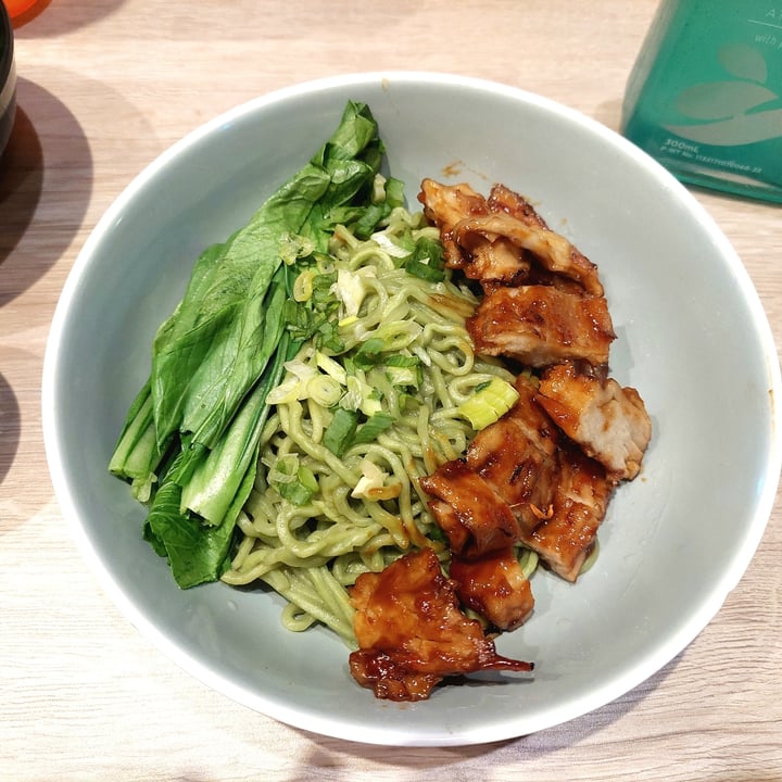 review photo of BLUEZONE CENTER Vegan Jade Noodle shared by @thehungrybunny01 on 11 Dec 2022 - review