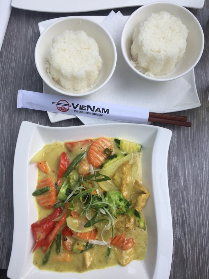 review photo of VieNam Restaurant Vegetable Tofu Curry shared by @pedraawesome on 07 Jun 2019 - review