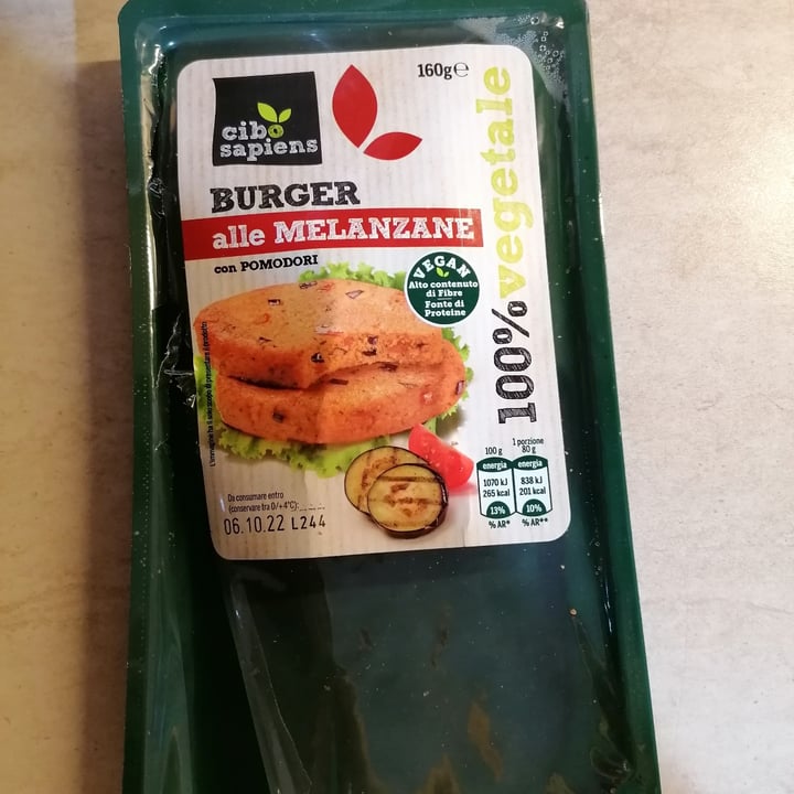 review photo of Cibo Sapiens burger alle melanzane shared by @alexisveg269 on 28 Sep 2022 - review