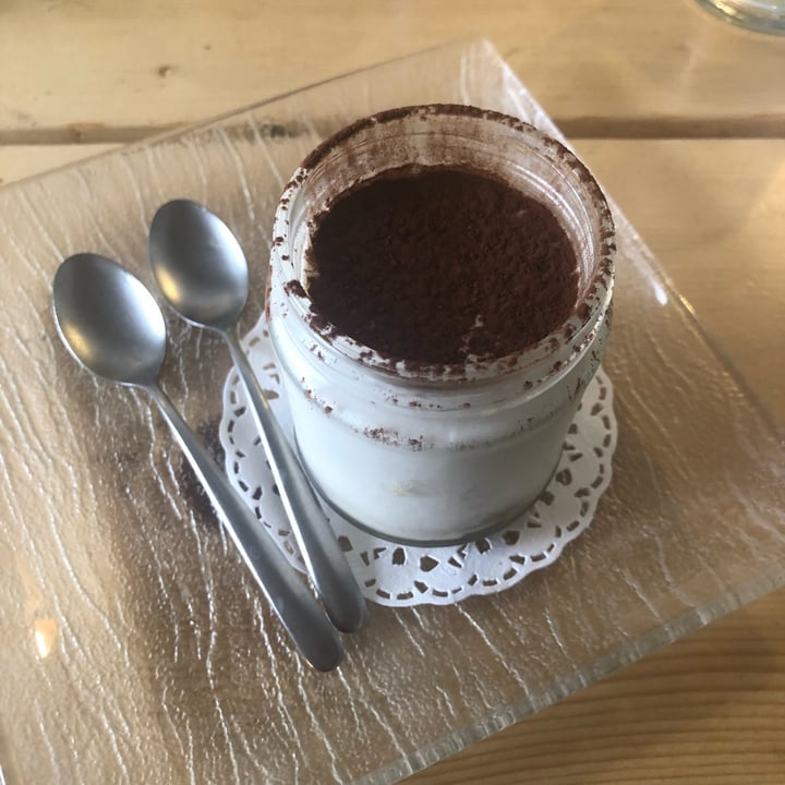 photo of Aromaticus Tiramisù shared by @emanuelalauriola on  20 Jun 2022 - review