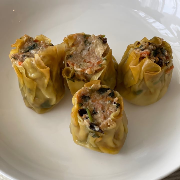 photo of Divine Realm Vegetarian Restaurant Siew Mai dumplings shared by @greenbovine on  10 Mar 2021 - review