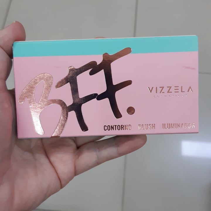 photo of Vizzela Cosméticos Blush Contorno Iluminador shared by @primarques on  03 May 2022 - review