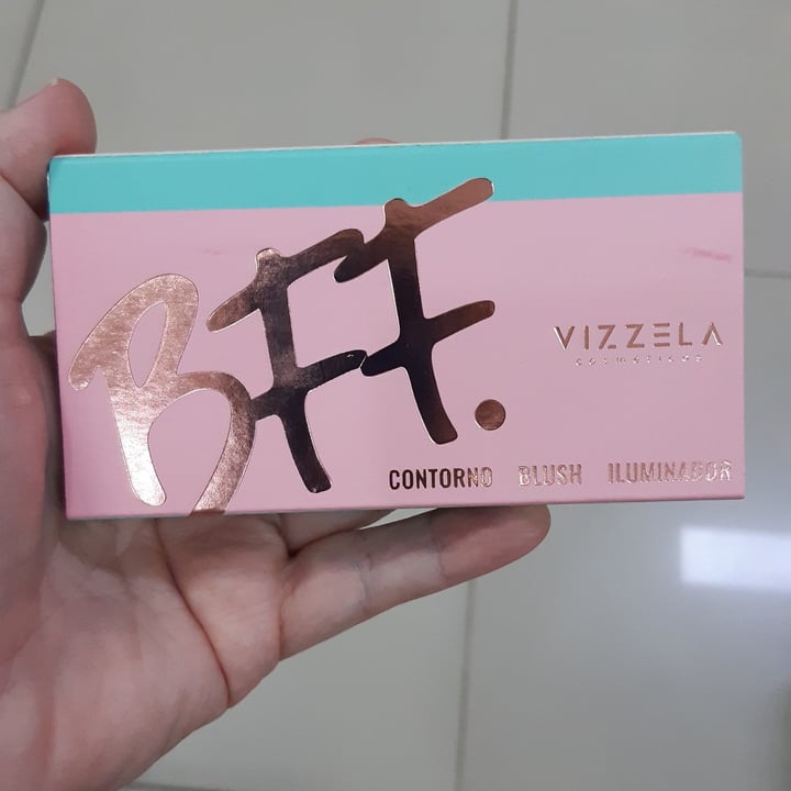 review photo of Vizzela Cosméticos Blush Contorno Iluminador shared by @primarques on 03 May 2022 - review
