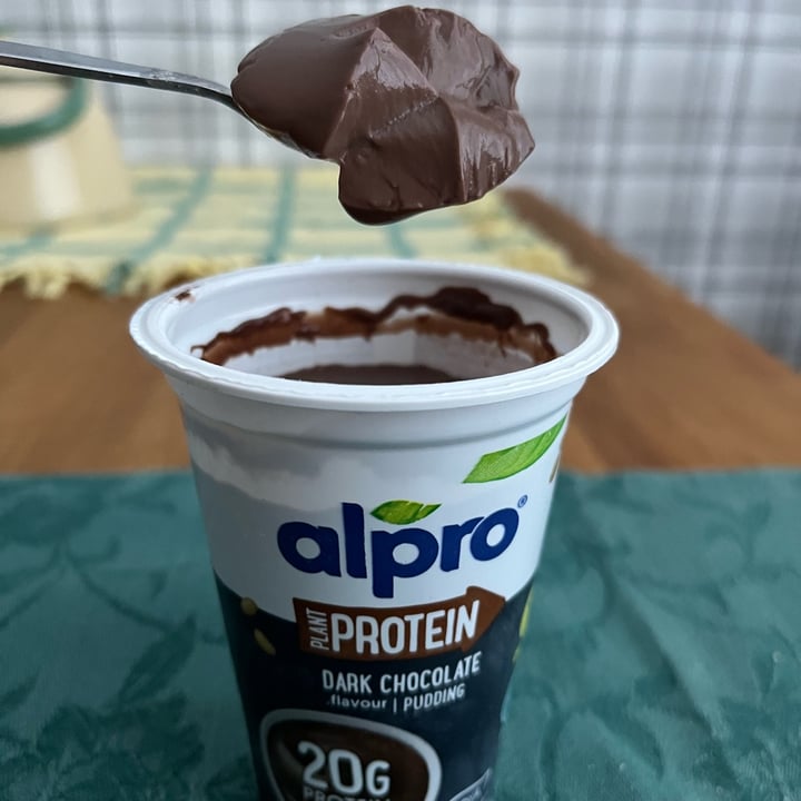 photo of Alpro dark chocolate plant protein pudding shared by @giuliawally on  05 Apr 2022 - review