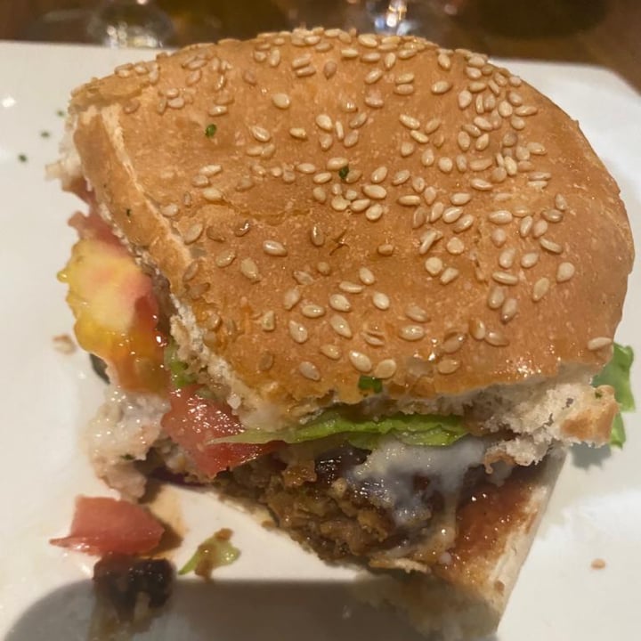 photo of Del Forno Parkmore Beyond Burger shared by @kevints on  15 Jan 2022 - review