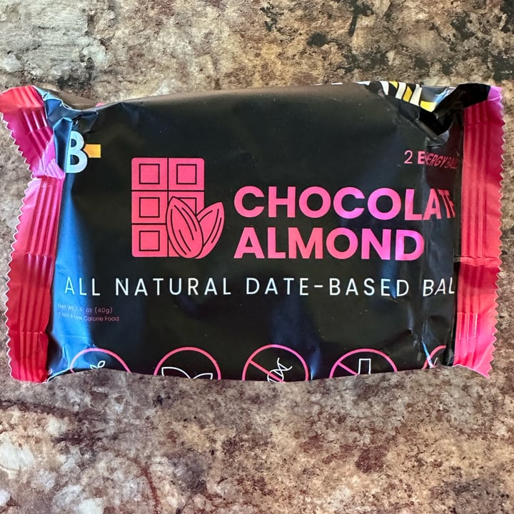 photo of Bahamii Chocolate Almond date based bar shared by @vlhrubcd522p on  01 Oct 2022 - review