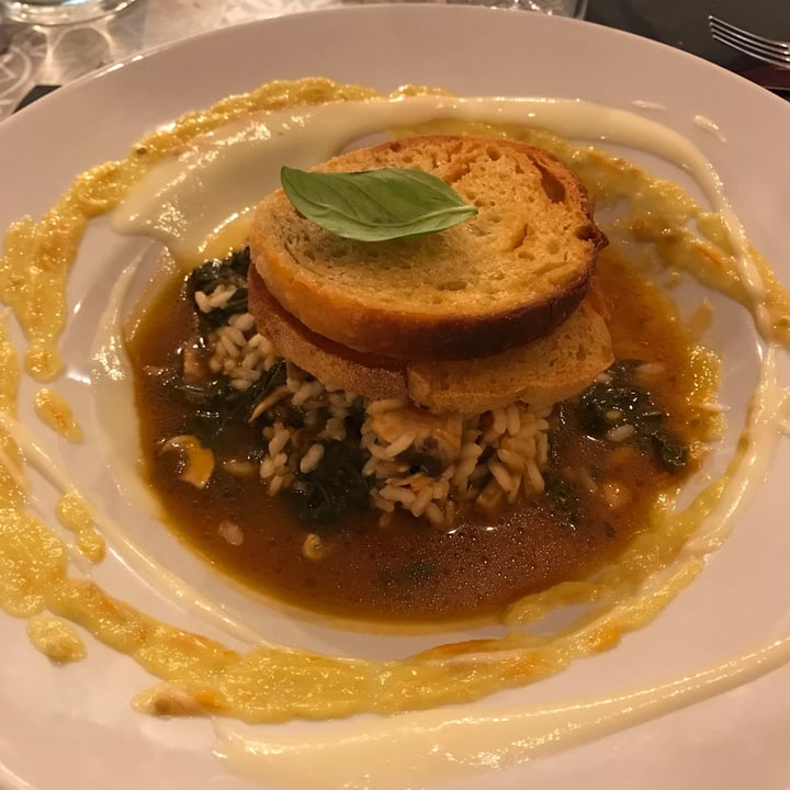 photo of Dai Borboni Zuppa di riso, funghi champignon, pomodorini gialli, cime di rapa, emulsione di patate ed emulsione di zucca. shared by @strambajade on  04 Nov 2022 - review