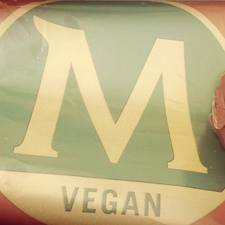 photo of Magnum Magnum Vegan Almond shared by @sukany4 on  22 Apr 2021 - review