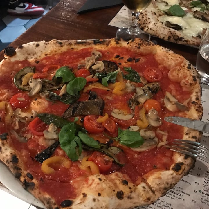 photo of Napples Pizzeria vegetariana rivisitata shared by @juliafavaro on  18 Jan 2023 - review